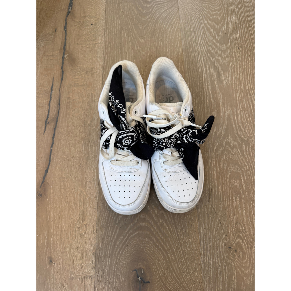 Drip, User: Mtinsta101@gmail.com Drip White and Black Bandana Low Top Nike Sneak - Picture 2 of 5